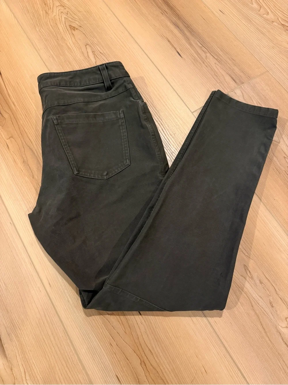 Lululemon ABC Slim-Fit Pant 32